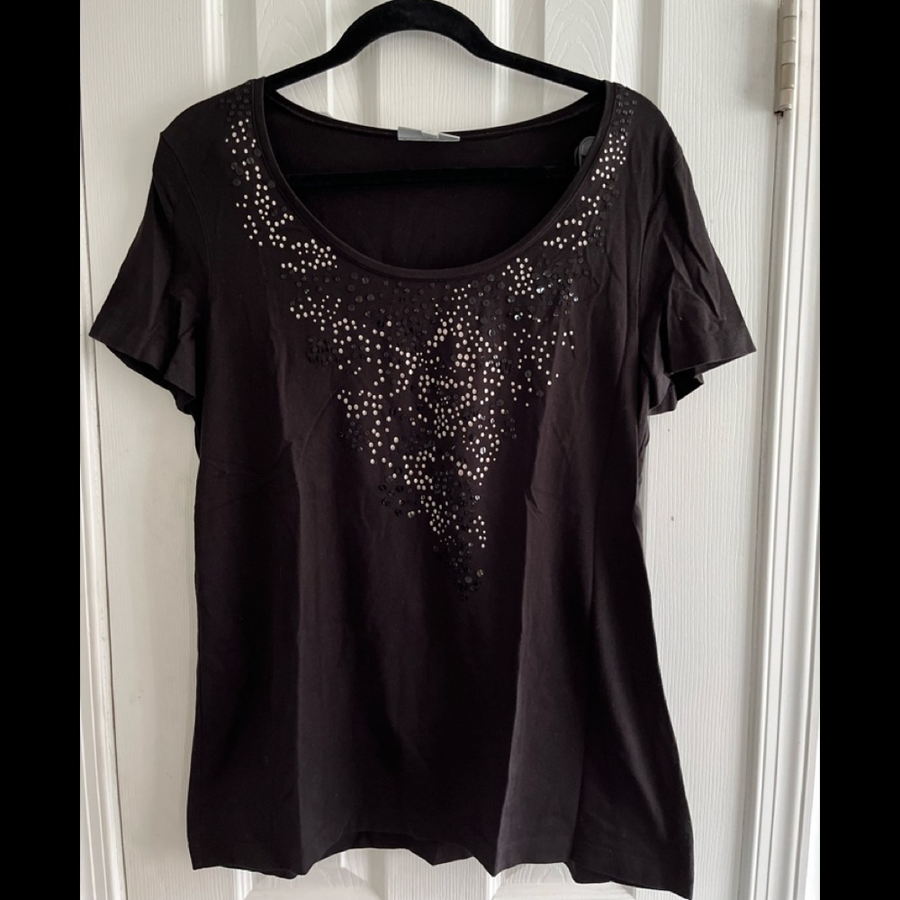 Amber Sun size large black with sequin detail  T-shirt